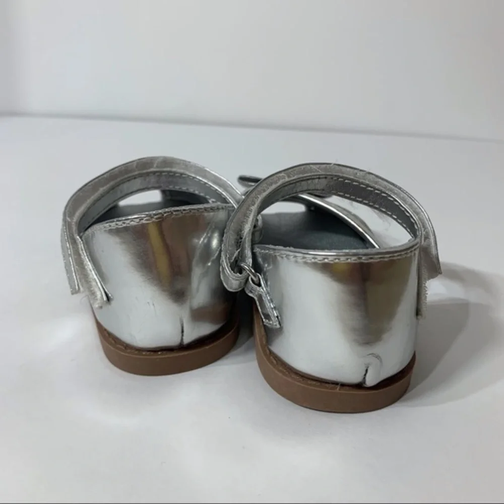 EUC‎ Rugged Bear Silver Sparkly Sandal Style Shoes